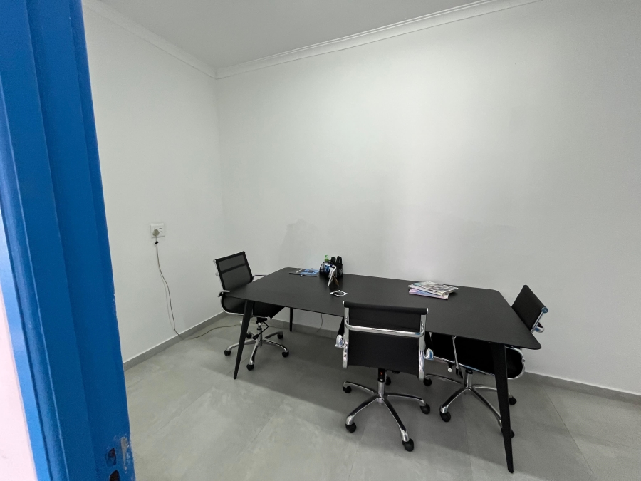 To Let commercial Property for Rent in Laguna Western Cape